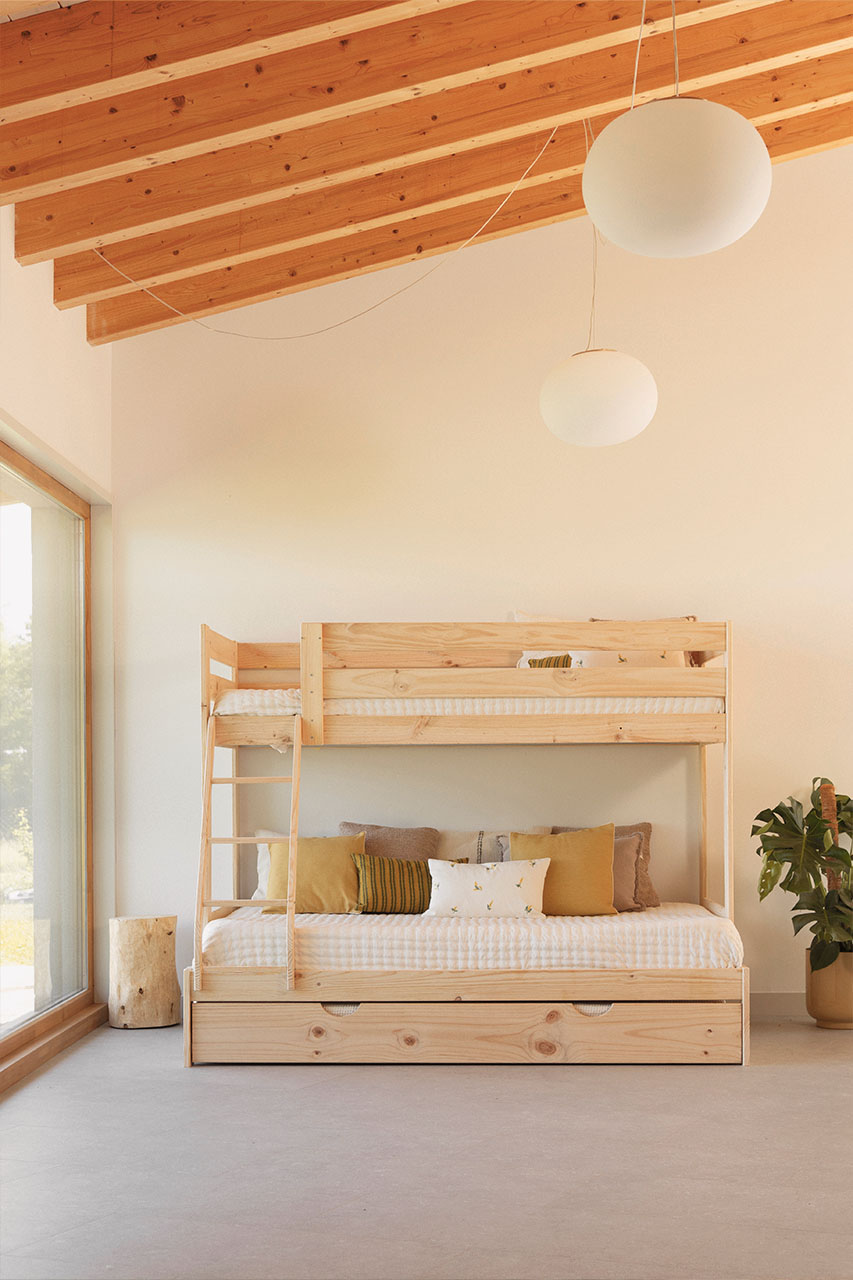 Imagen de ambiente 1 para:Litera familiar de madera